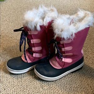 Ozark Trail Girls Pink boots